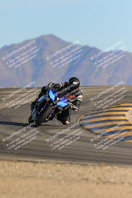 media/Dec-10-2023-SoCal Trackdays (Sun) [[0ce70f5433]]/Turn 12 (2pm)/